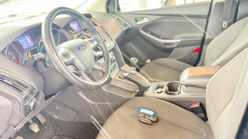 Ford Focus 1.6TDCI УНИКАЛНА , снимка 14 - Автомобили и джипове - 53088060