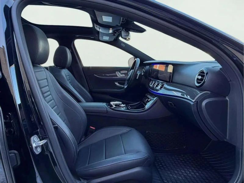 Mercedes-Benz E 300 4MATIC * АвтоКредит (ЦЕНА ДО БГ), снимка 14 - Автомобили и джипове - 53528039