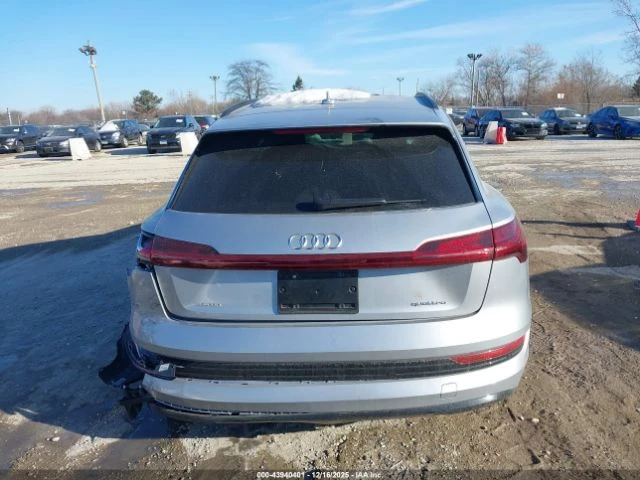 Audi E-Tron PREMIUM QUATTRO - изображение 6