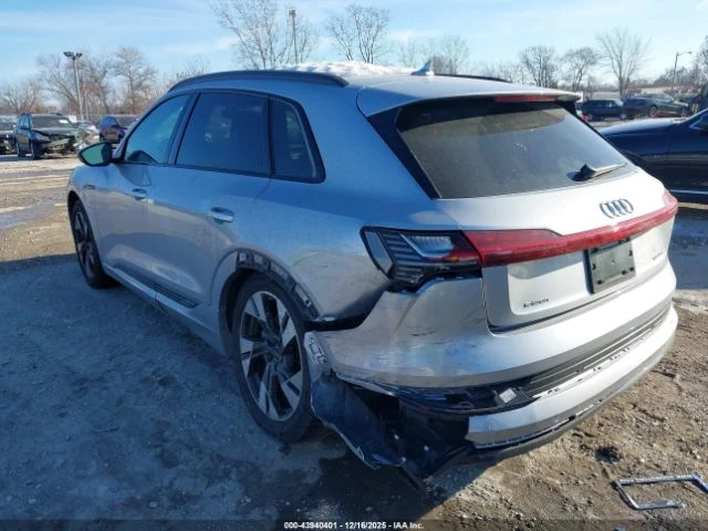 Audi E-Tron PREMIUM QUATTRO - изображение 7