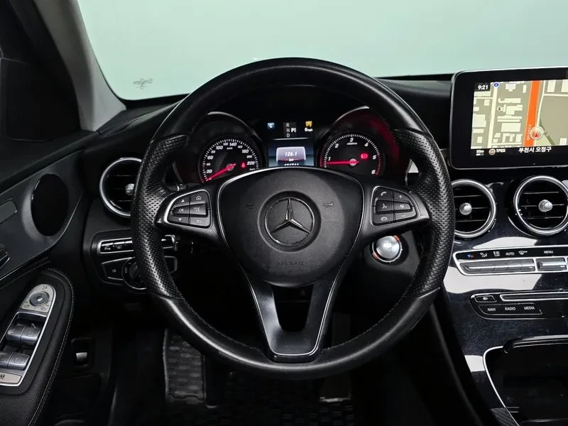Mercedes-Benz C 220 D 4MATIC ESTATE, снимка 13 - Автомобили и джипове - 55007395