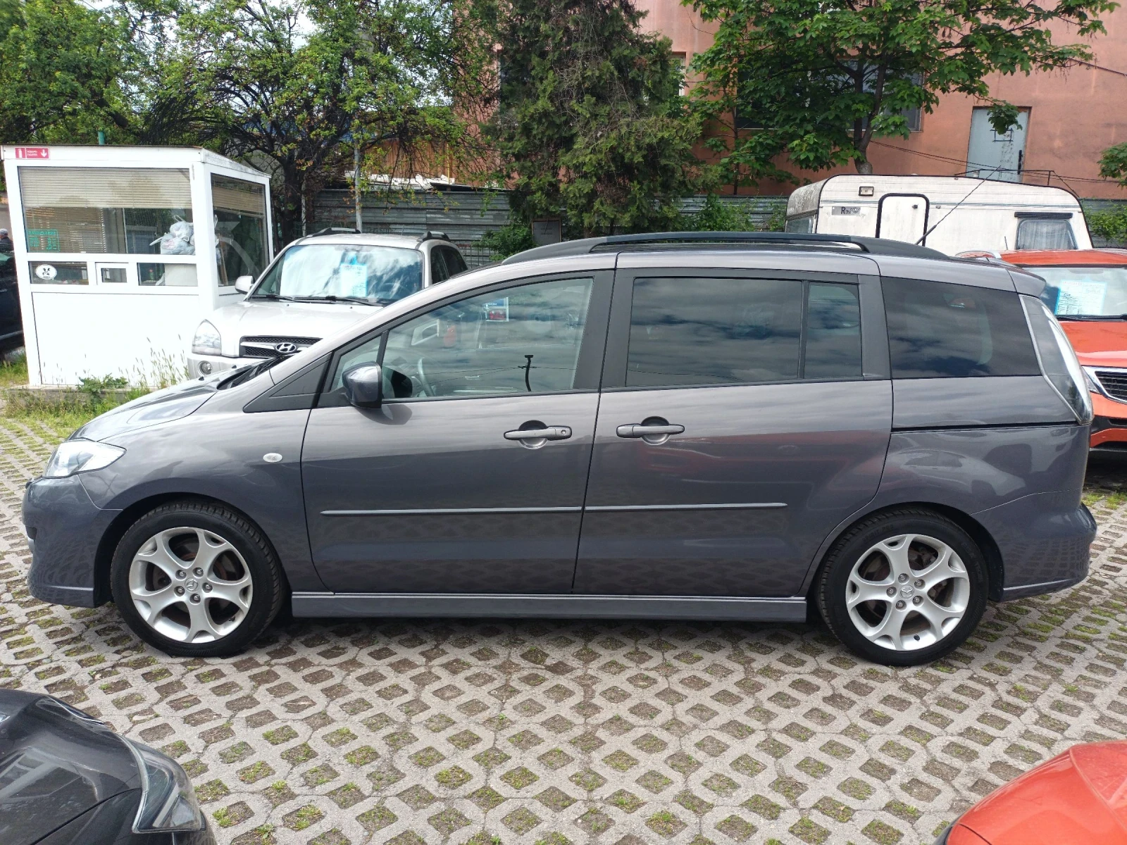 Mazda 5 2.0i бензин, 147к.с., 6+ 1места - изображение 3