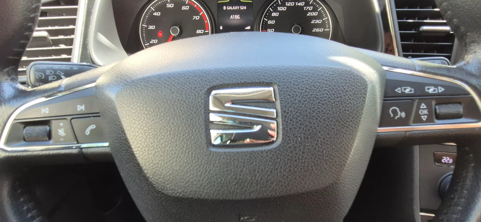 Seat Leon TSI 105HP NAVI FULL LED - изображение 8