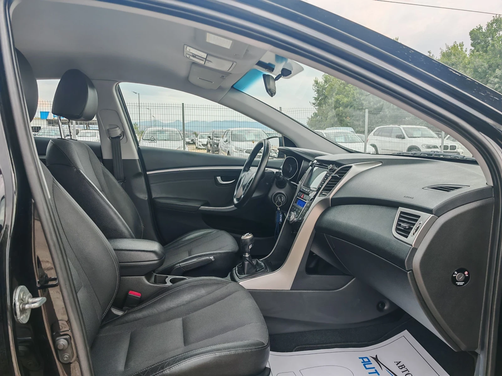 Hyundai I30 1.4 БЕНЗИН 100 К.С ХЕЧБЕК! 161000 КМ! НАВИ! - изображение 10