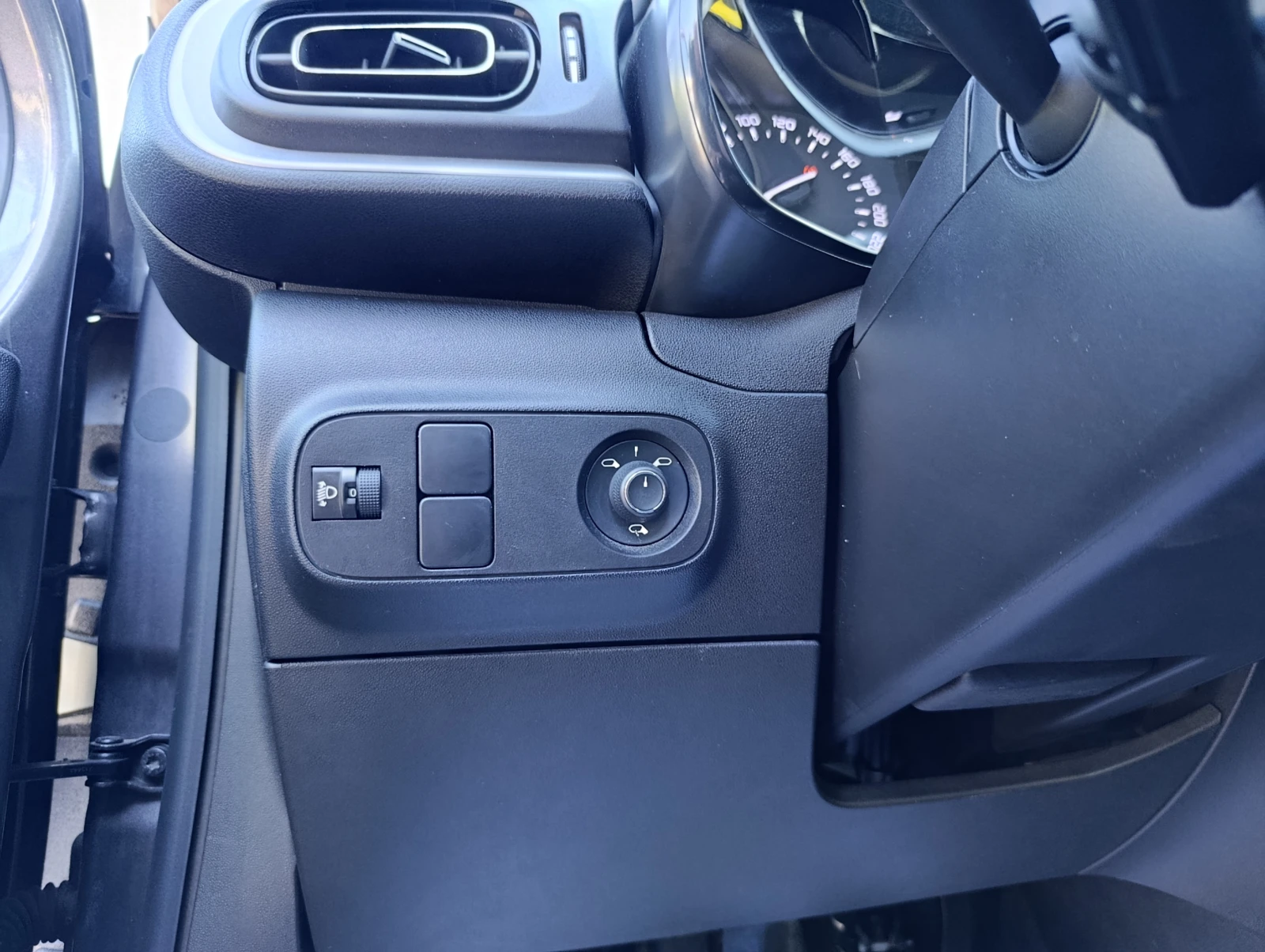 Citroen C3 1.2 PureTech 83 Shine+  - изображение 10
