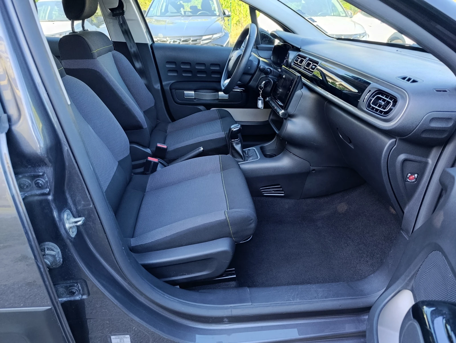 Citroen C3 1.2 PureTech 83 Shine+  | Mobile.bg   13