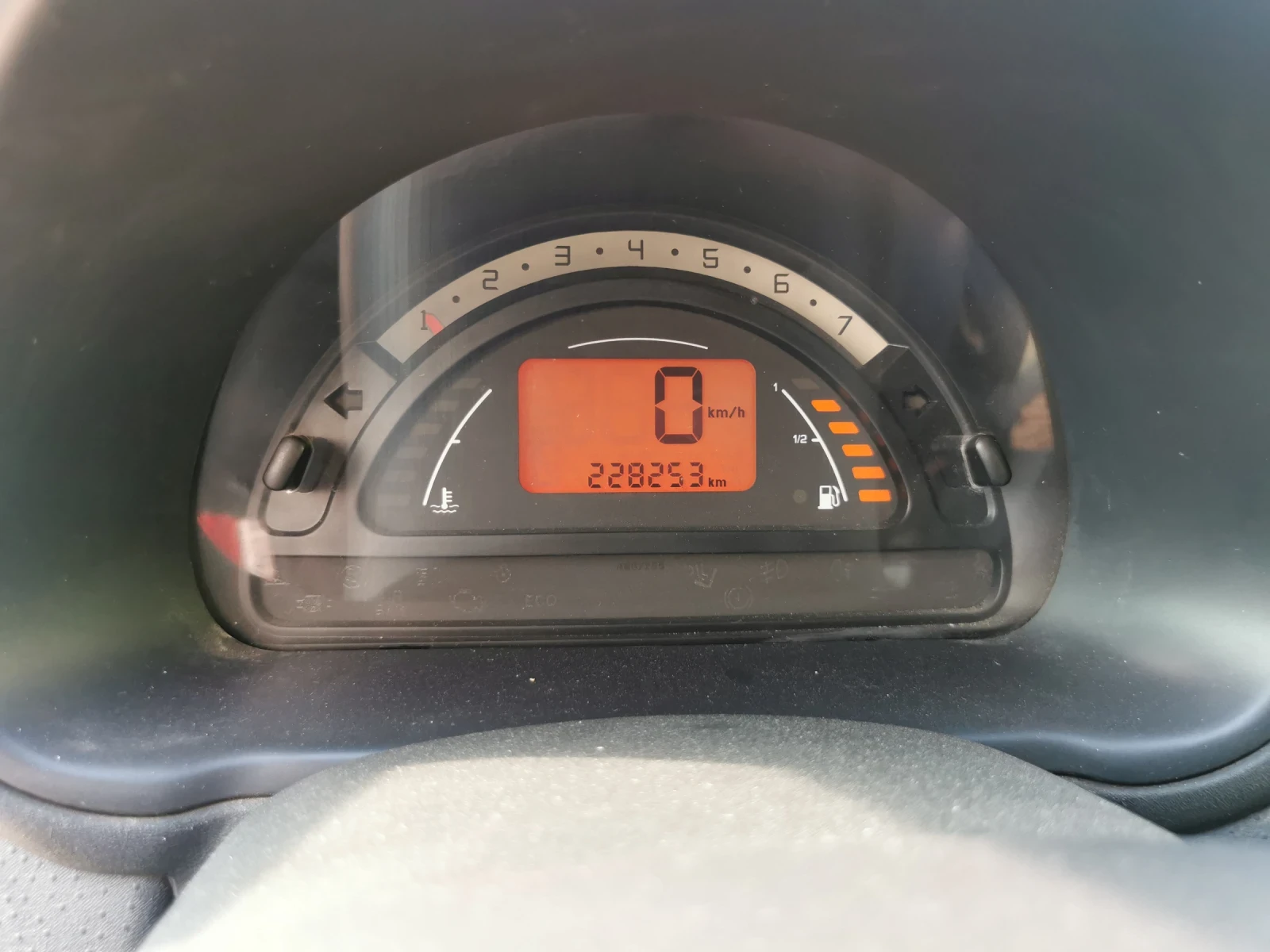Citroen C2  - изображение 9