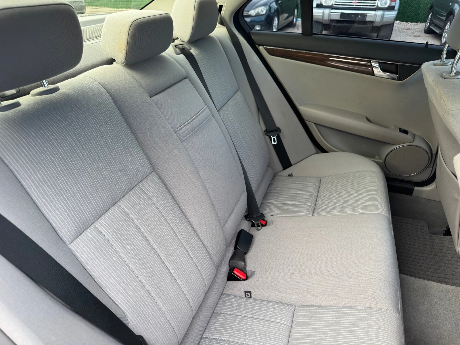 Mercedes-Benz C 200 Komresor -Седан -Елеганс 184 кс + Газ -Автоматик - изображение 10