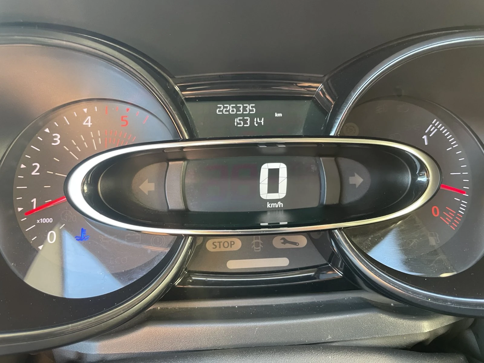 Renault Clio Grandtour 1.5 dCi 75hp | Mobile.bg � ����������� 11