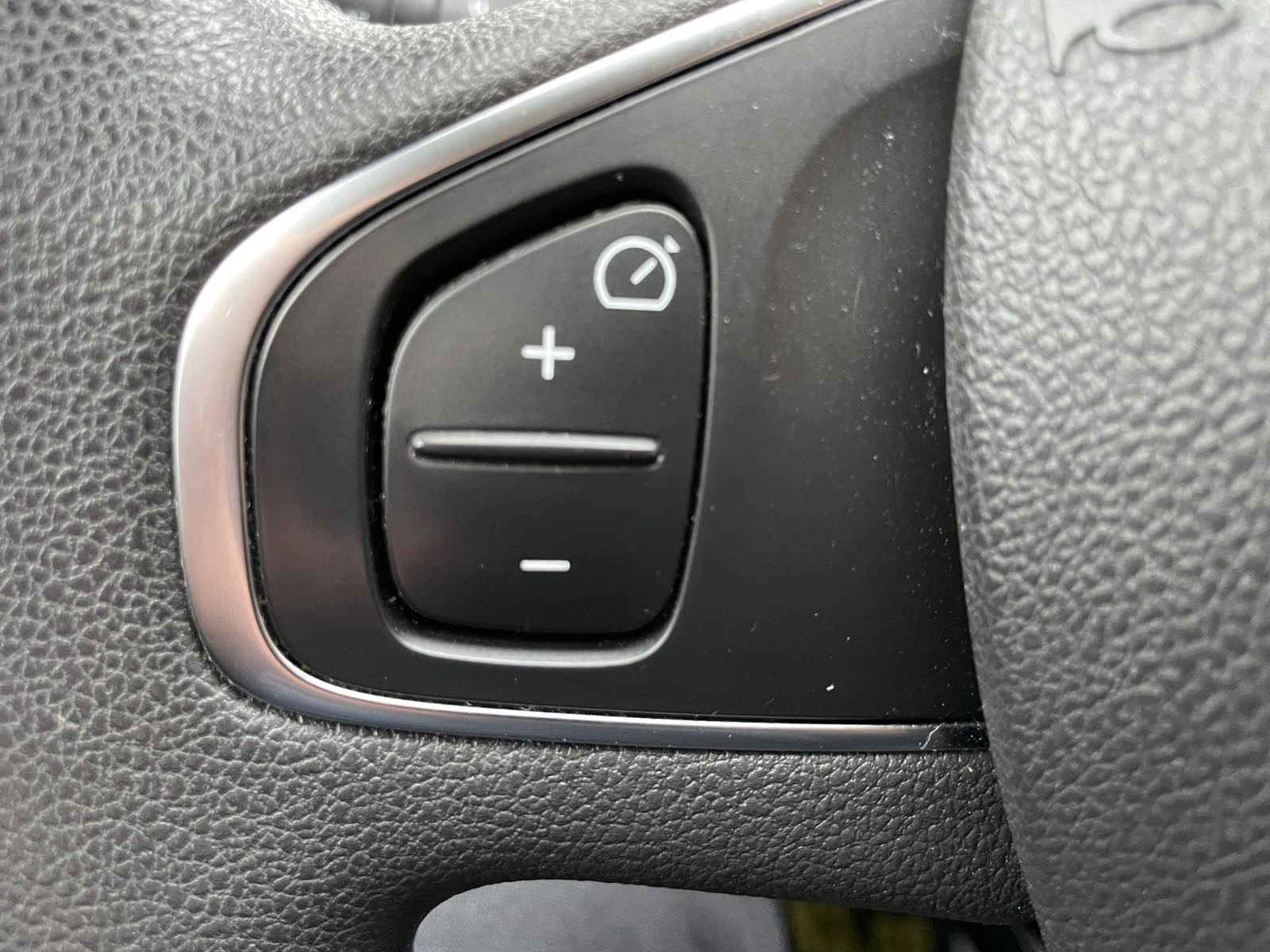 Renault Clio Grandtour 1.5 dCi 75hp - изображение 9