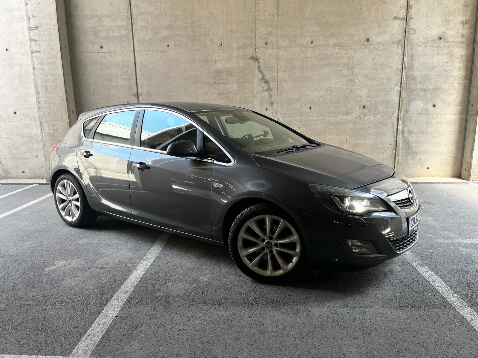 Opel Astra 1.6 TURBO - изображение 7