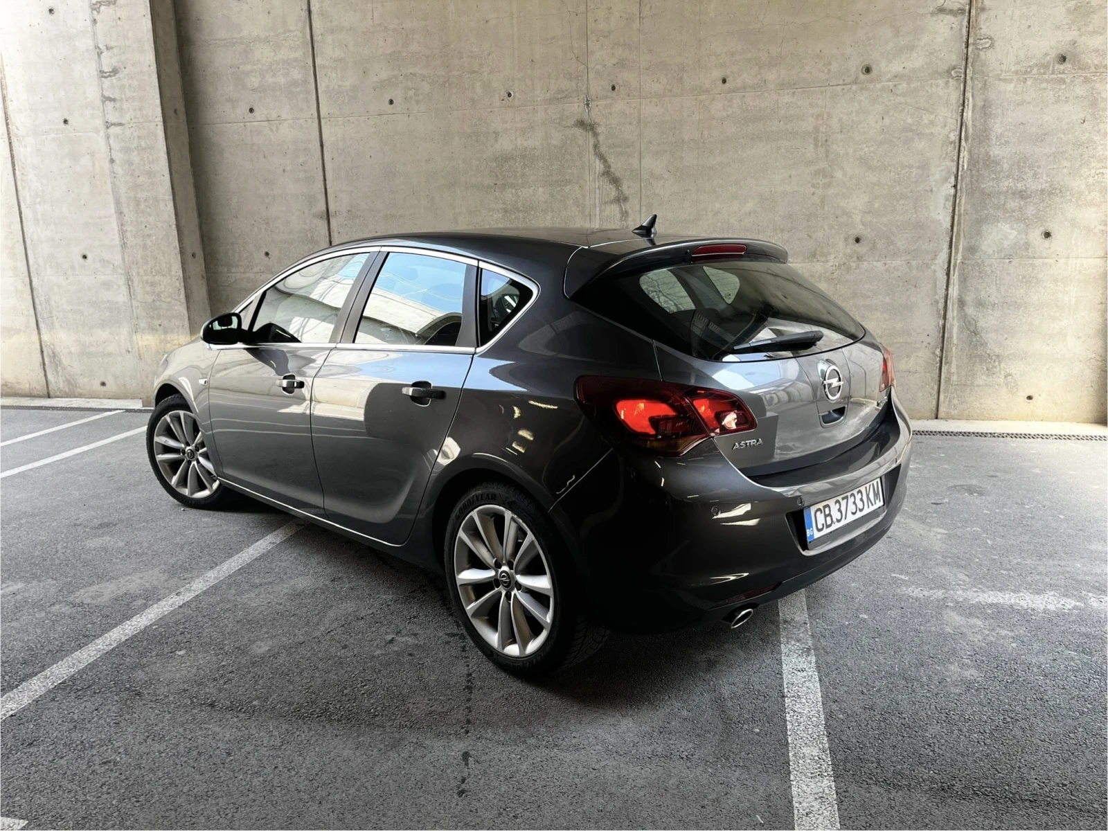 Opel Astra 1.6 TURBO - изображение 3