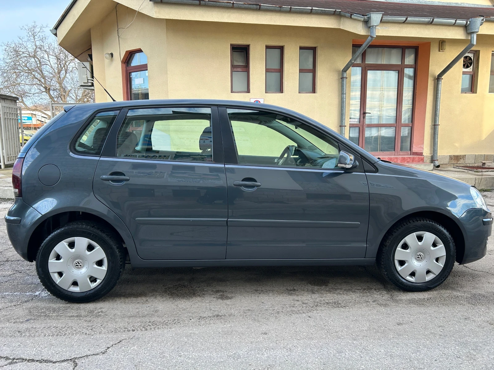 VW Polo 1.4i НАВИ КЛИМАТИК - изображение 4