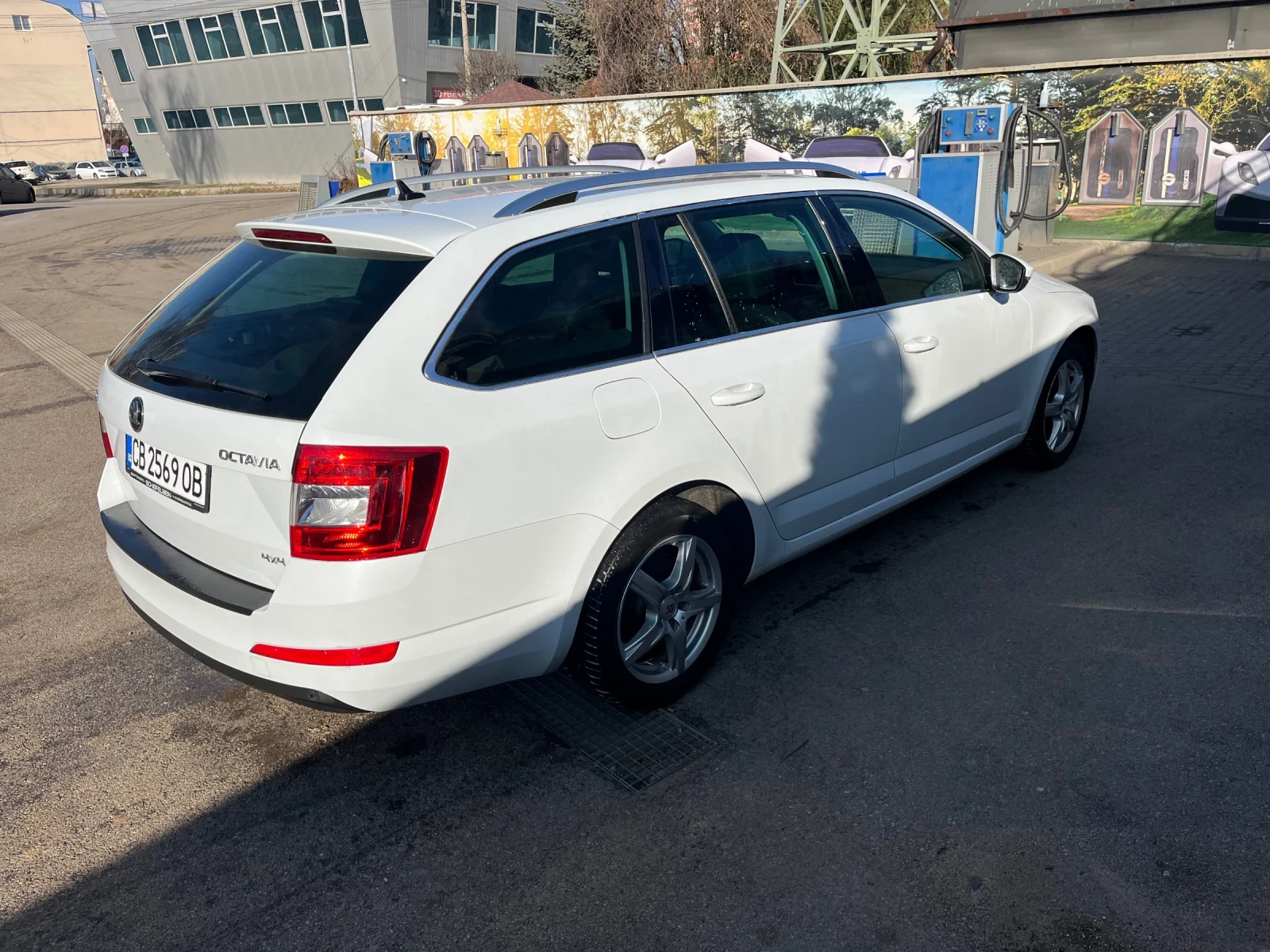Skoda Octavia 1.6 TDI 4x4 - изображение 4