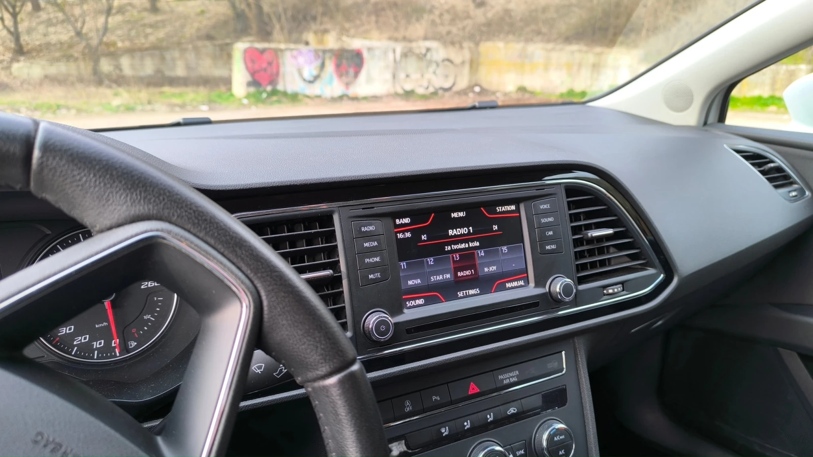 Seat Leon 1.4 TSI Style, снимка 9 - Автомобили и джипове - 53739413