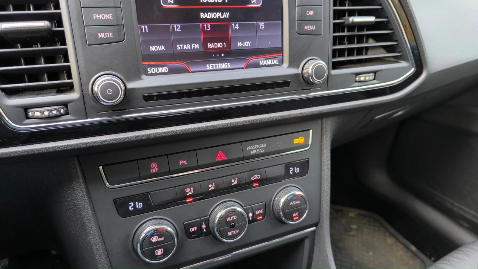 Seat Leon 1.4 TSI Style, снимка 13 - Автомобили и джипове - 53739413