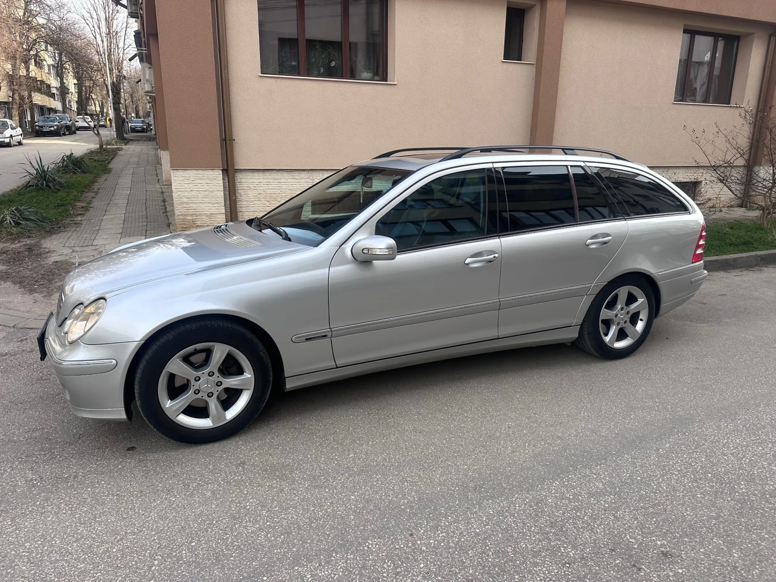 Mercedes-Benz C 220 ITALY, снимка 2 - Автомобили и джипове - 53757116