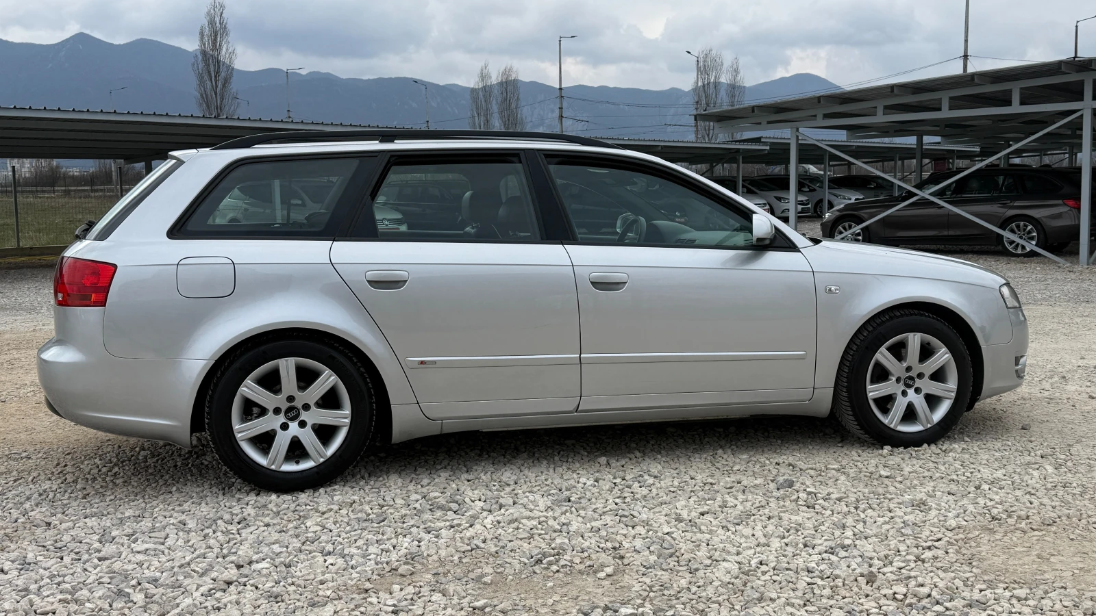 Audi A4 2.0TDI/140кс/S line/ШИБЕДАХ/НОВ ВНОС ОТ ИТАЛИЯ, снимка 4 - Автомобили и джипове - 53914285