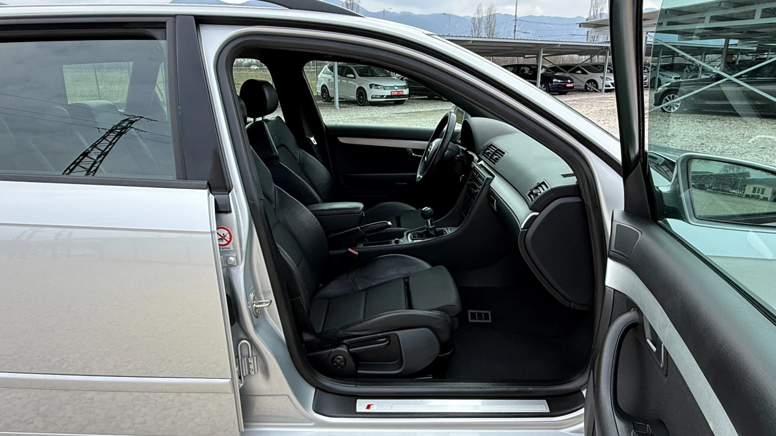 Audi A4 2.0TDI/140кс/S line/ШИБЕДАХ/НОВ ВНОС ОТ ИТАЛИЯ, снимка 14 - Автомобили и джипове - 53914285