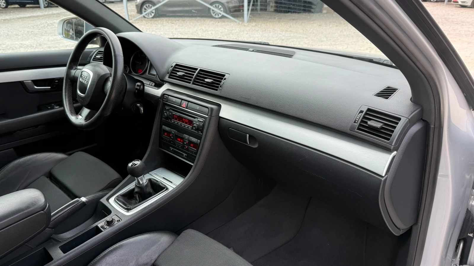 Audi A4 2.0TDI/140кс/S line/ШИБЕДАХ/НОВ ВНОС ОТ ИТАЛИЯ, снимка 15 - Автомобили и джипове - 53914285