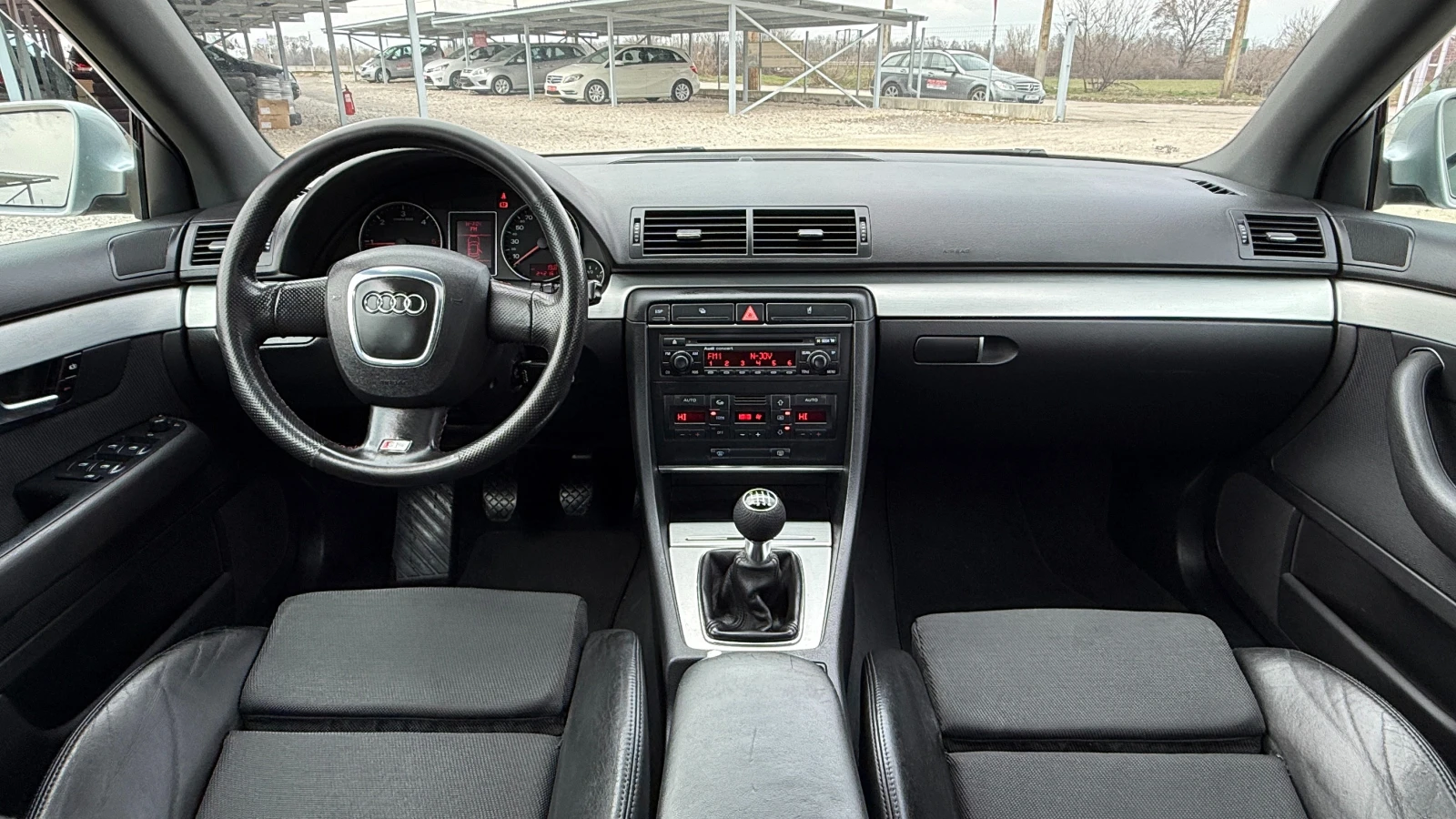 Audi A4 2.0TDI/140кс/S line/ШИБЕДАХ/НОВ ВНОС ОТ ИТАЛИЯ, снимка 11 - Автомобили и джипове - 53914285