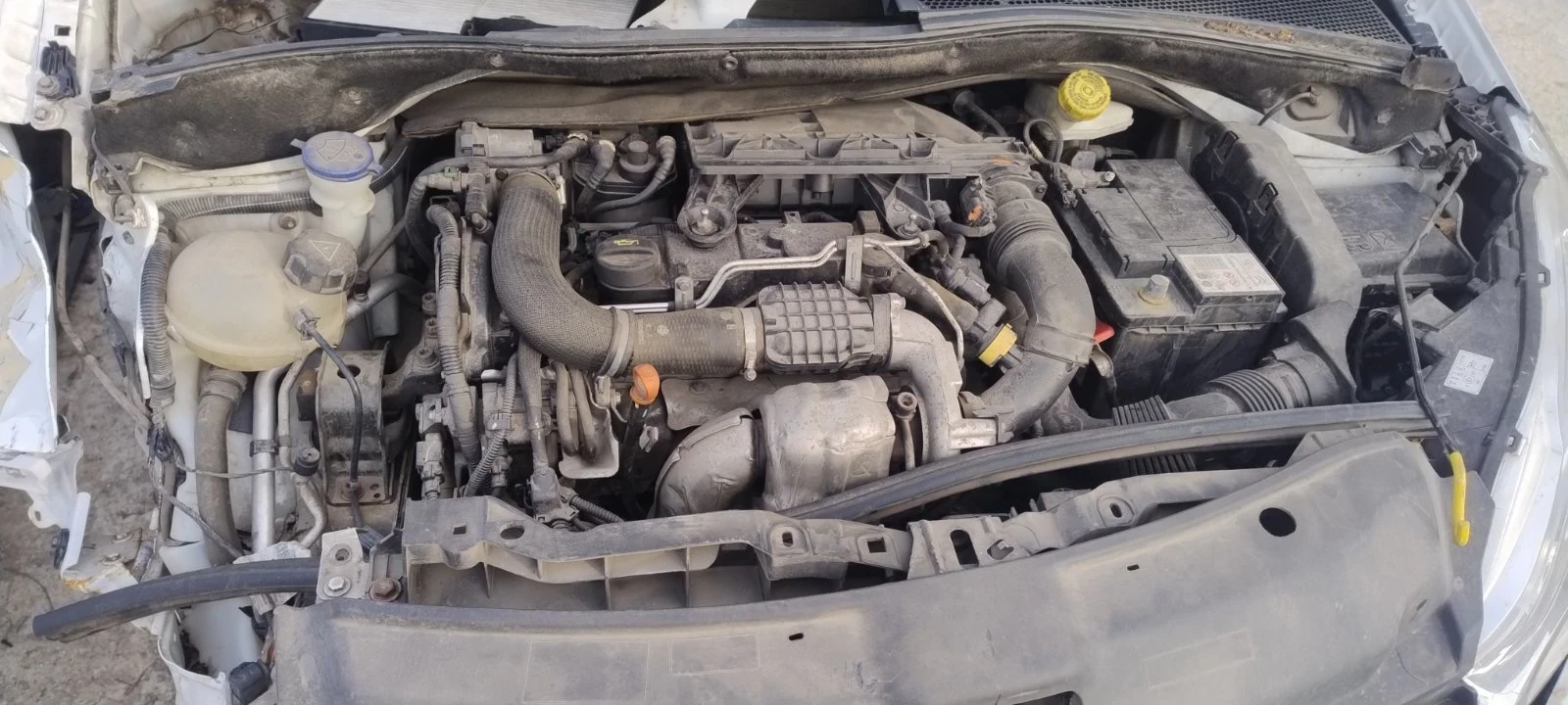 Peugeot 208 1.4 d, снимка 8 - Автомобили и джипове - 54117697