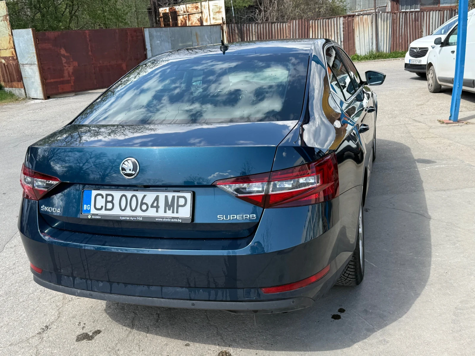 Skoda Superb, снимка 6 - Автомобили и джипове - 54235221