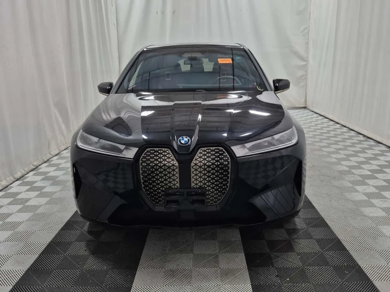 BMW iX XDRIVE40| SWAROWSKI| HUD| 360| PANO| 2 �����|  | Mobile.bg � ����������� 6