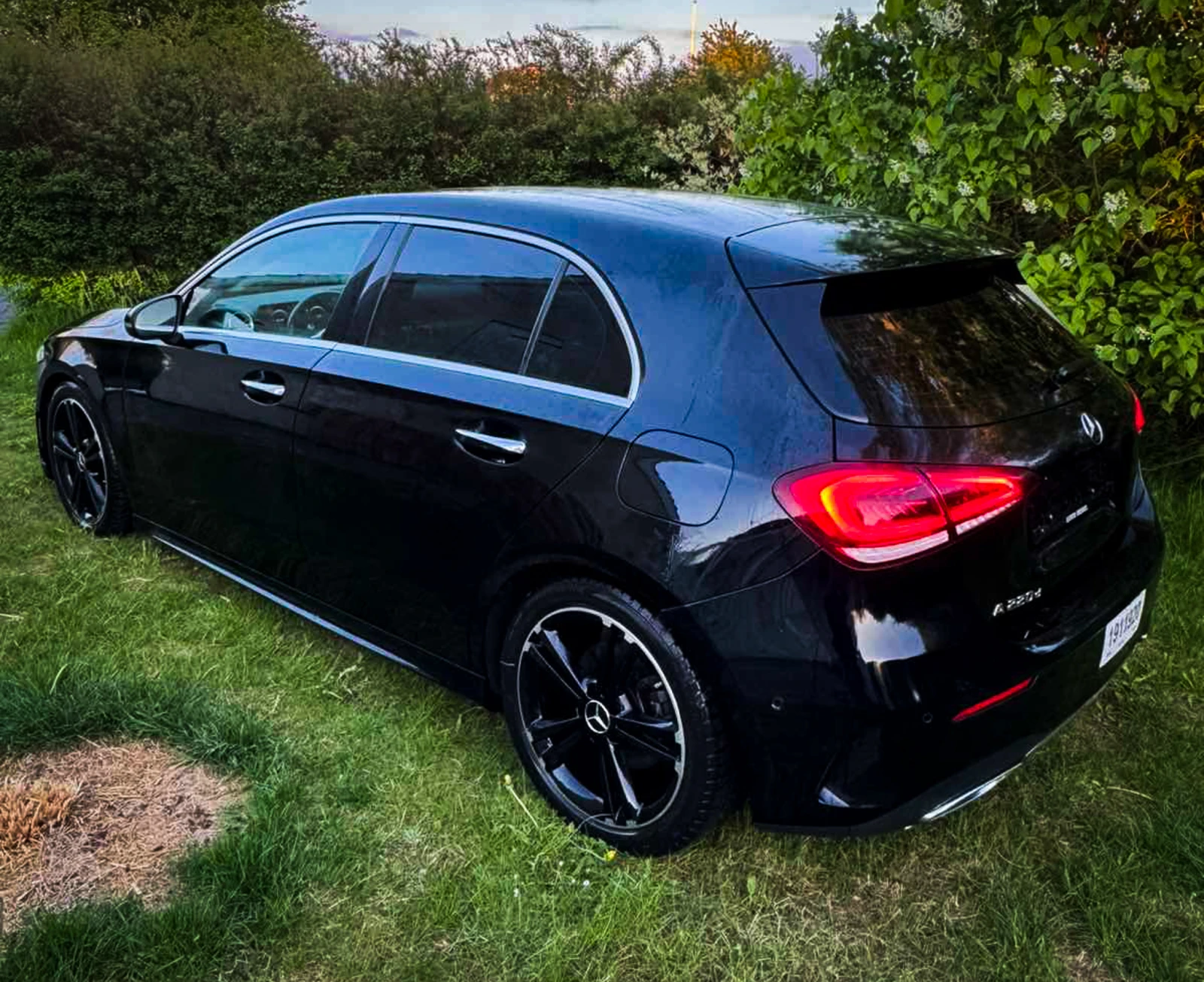Mercedes-Benz A 220 D AMG-Line, снимка 5 - Автомобили и джипове - 54426984
