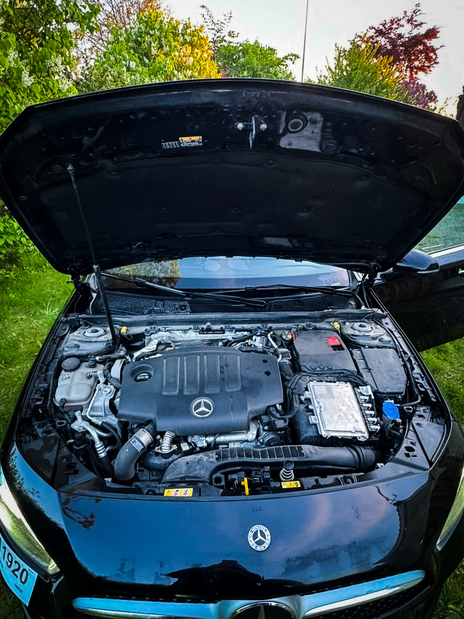 Mercedes-Benz A 220 D AMG-Line, снимка 9 - Автомобили и джипове - 54426984