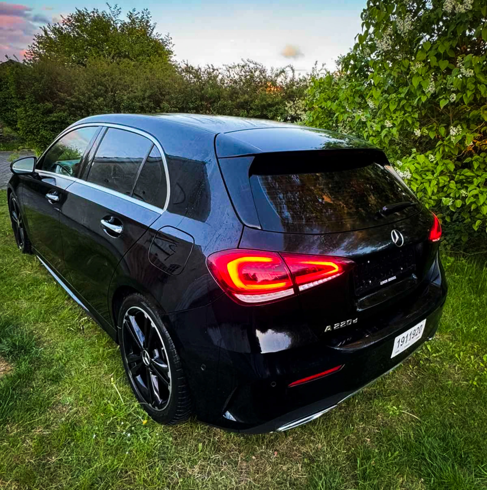 Mercedes-Benz A 220 D AMG-Line, снимка 3 - Автомобили и джипове - 54426984