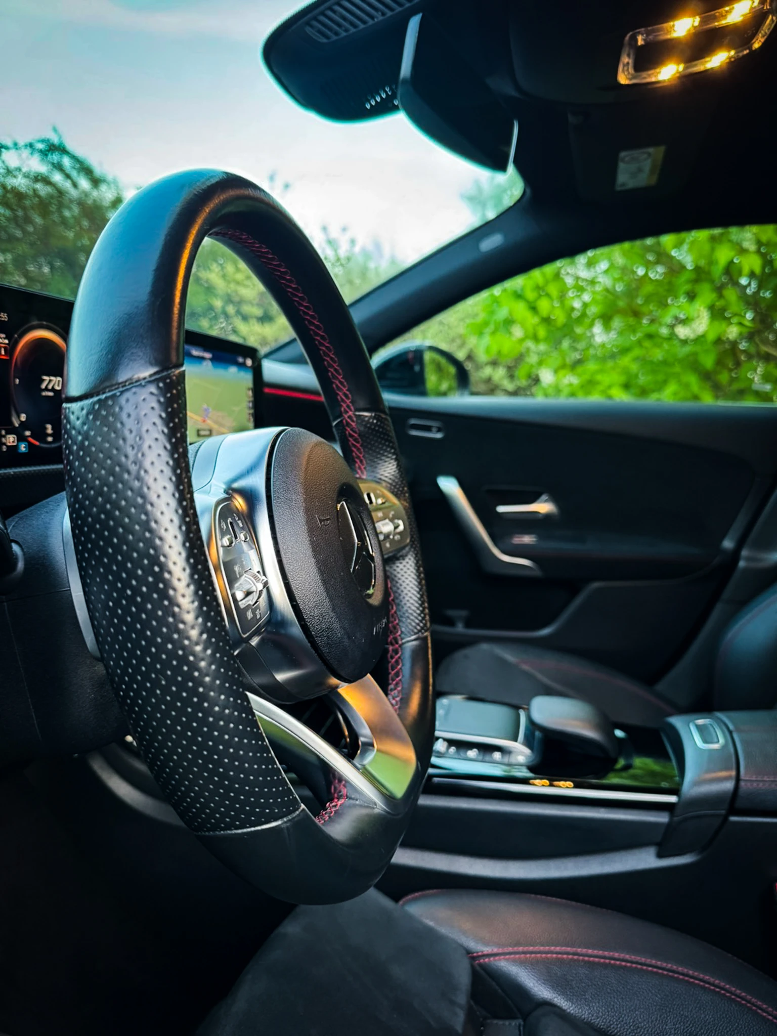 Mercedes-Benz A 220 D AMG-Line, снимка 16 - Автомобили и джипове - 54426984