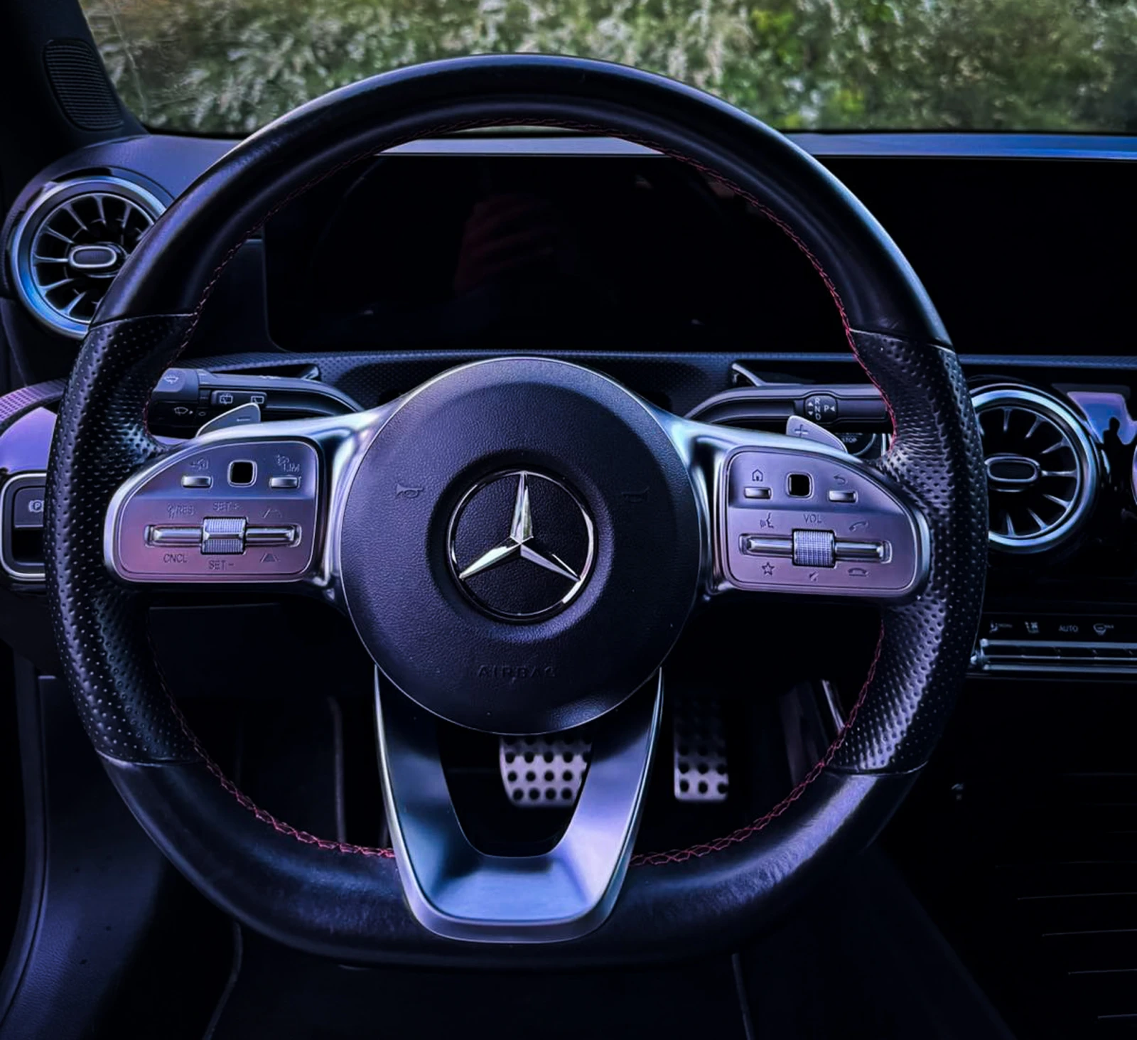 Mercedes-Benz A 220 D AMG-Line, снимка 8 - Автомобили и джипове - 54426984