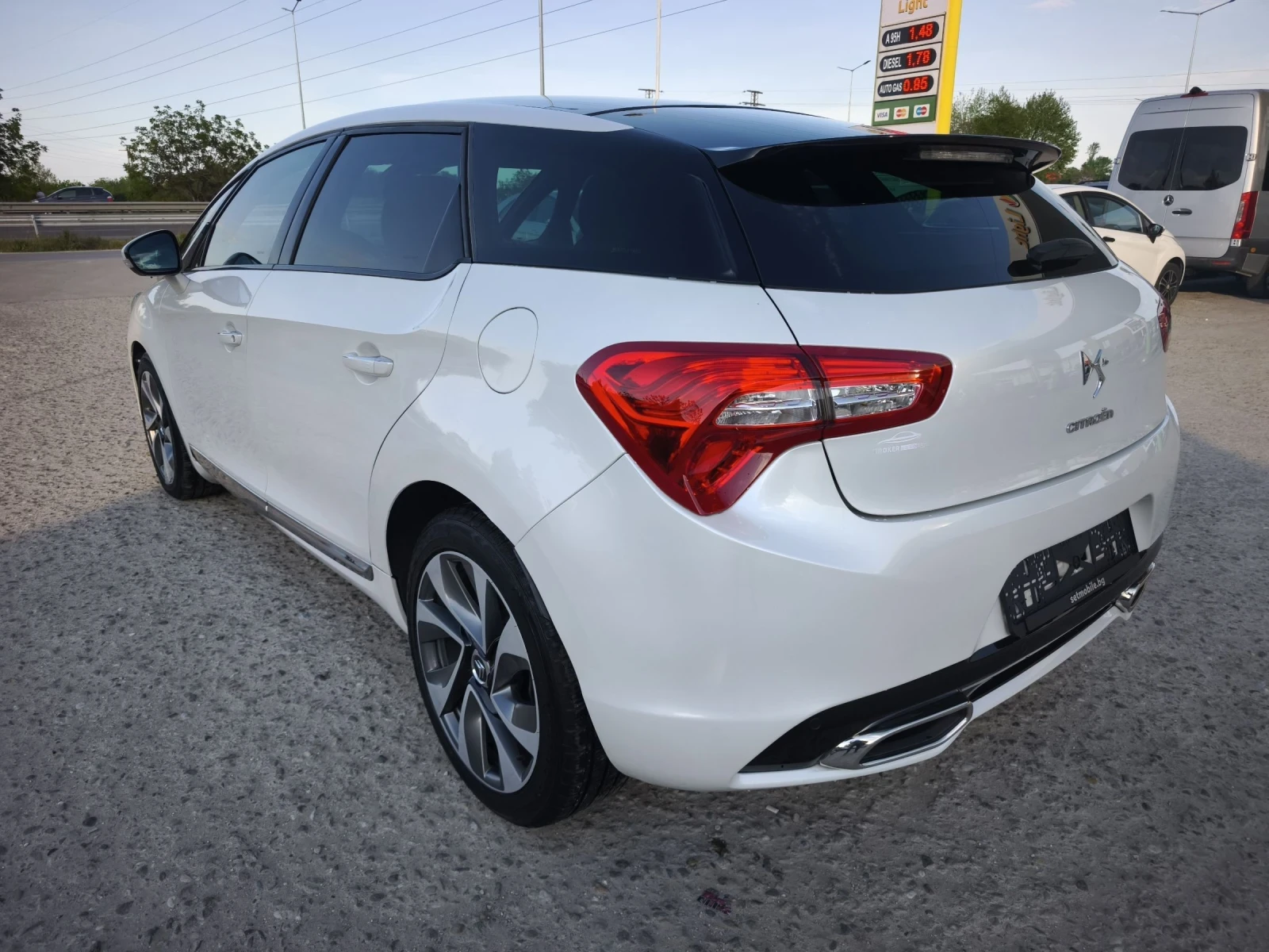 Citroen DS5 2.0HDI 180кс EXCLUSIVE NEW !!!, снимка 6 - Автомобили и джипове - 54455305