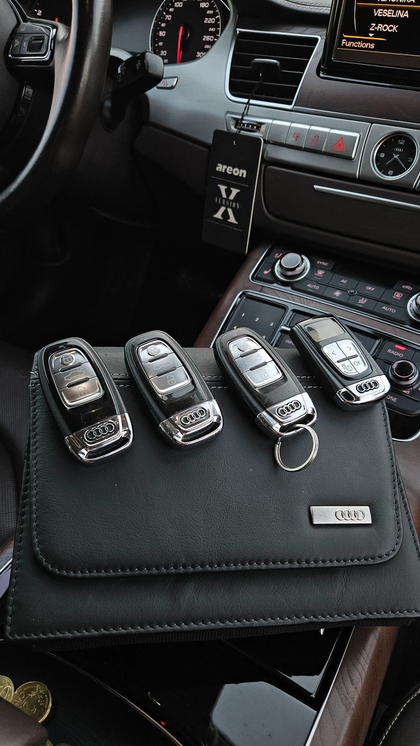 Audi A8 4.2tdi design selection, снимка 10 - Автомобили и джипове - 54863168