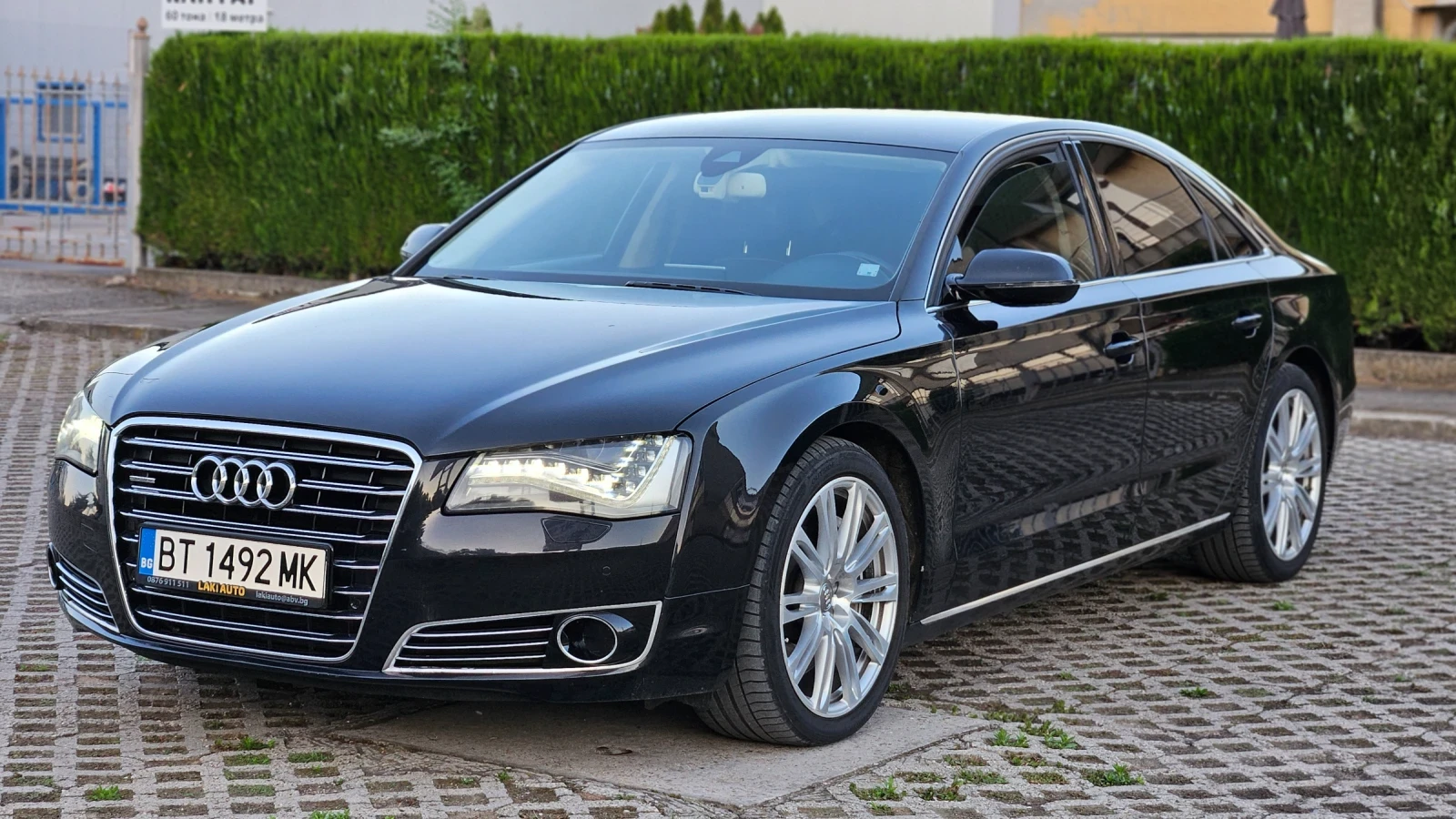 Audi A8 4.2tdi design selection, снимка 3 - Автомобили и джипове - 54863168