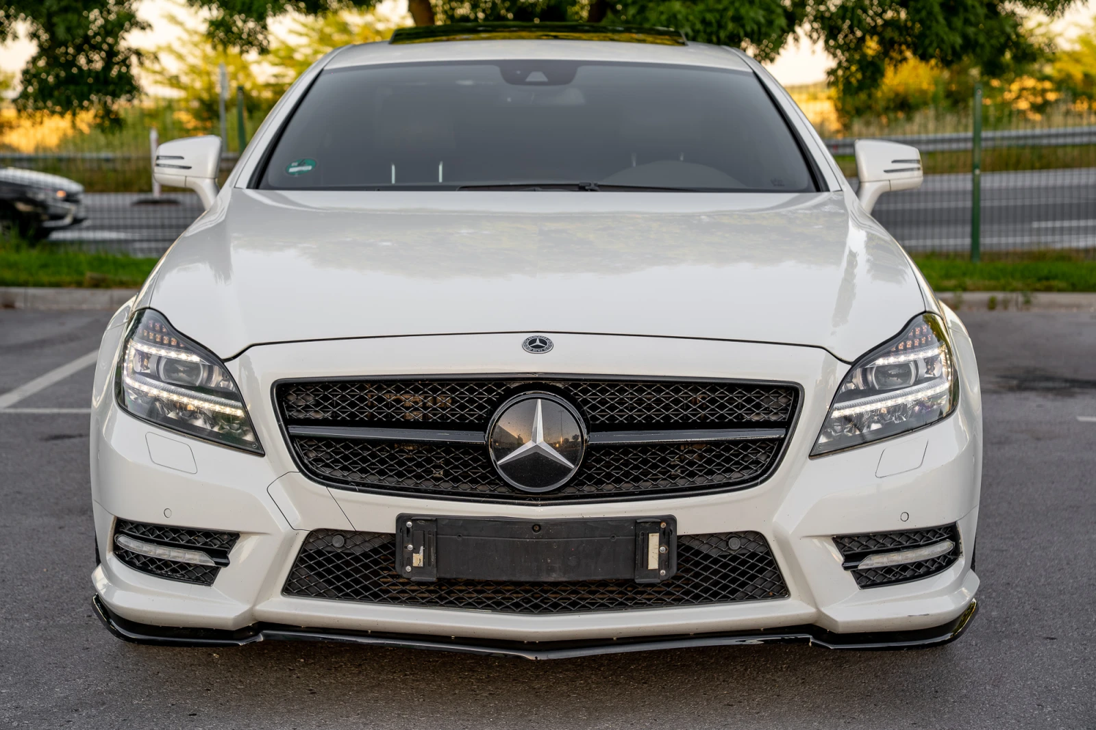 Mercedes-Benz CLS 350 ДИСРОНИК | KEYLESS GO | ШИБИДАХ | ЗАДНА КАМЕРА | С, снимка 8 - Автомобили и джипове - 54922319