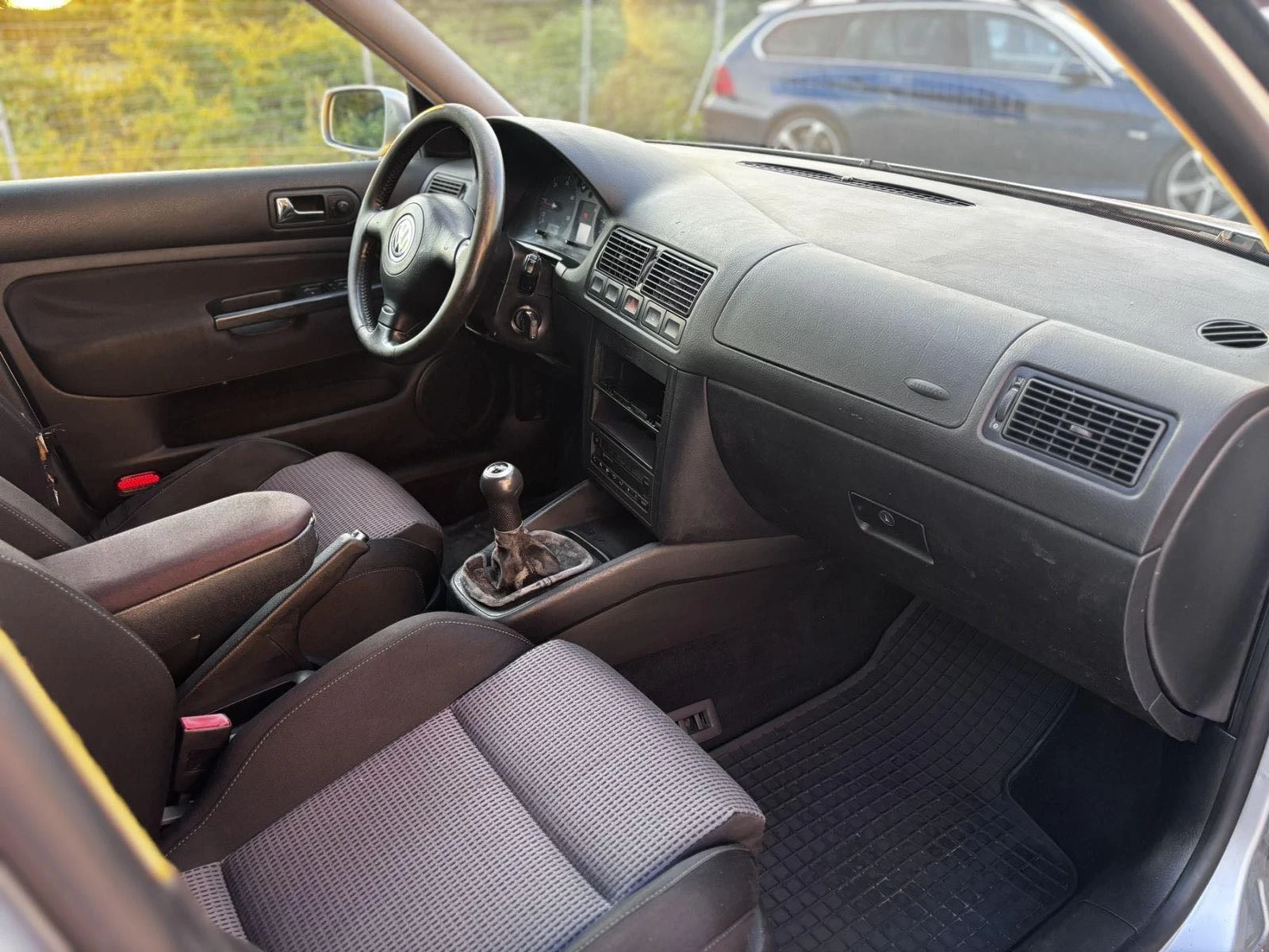 VW Golf 1.9 101 ks , снимка 7 - Автомобили и джипове - 55129483