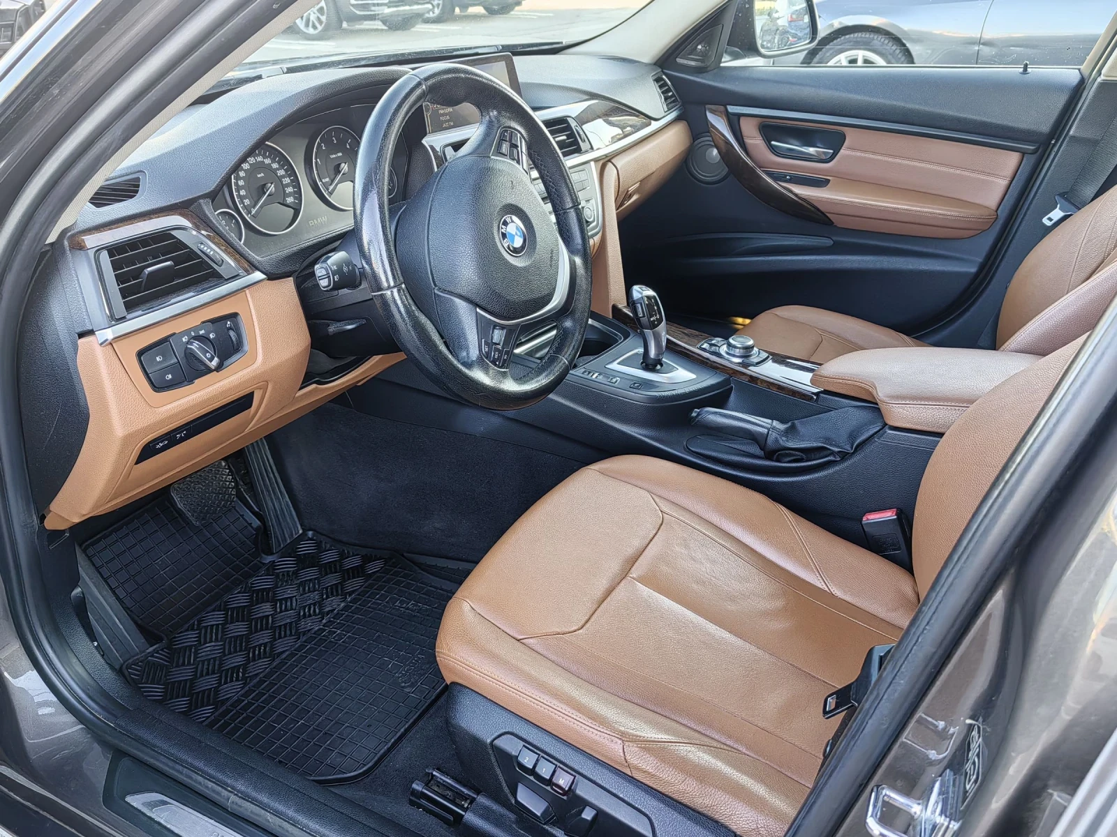 BMW 320, снимка 14 - Автомобили и джипове - 55236462