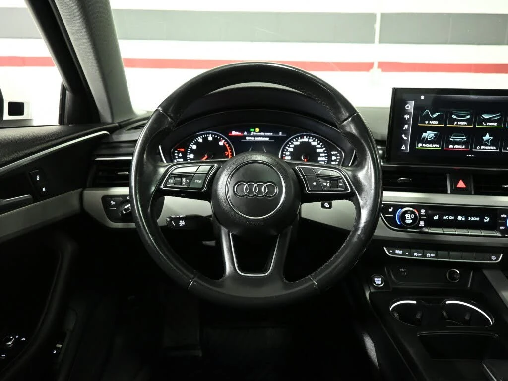 Audi A4 * QUATTRO * PANO * Автокредит * (Цена до България), снимка 15 - Автомобили и джипове - 55587095