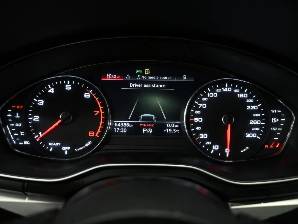 Audi A4 * QUATTRO * PANO * Автокредит * (Цена до България), снимка 16 - Автомобили и джипове - 55587095