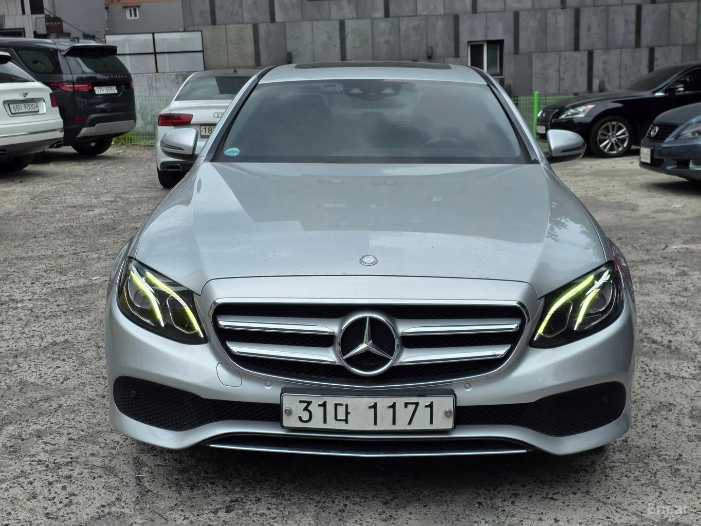 Mercedes-Benz E 200 AVANGARDE* КОЖА* НАВИ* ПАНО, снимка 5 - Автомобили и джипове - 55593257