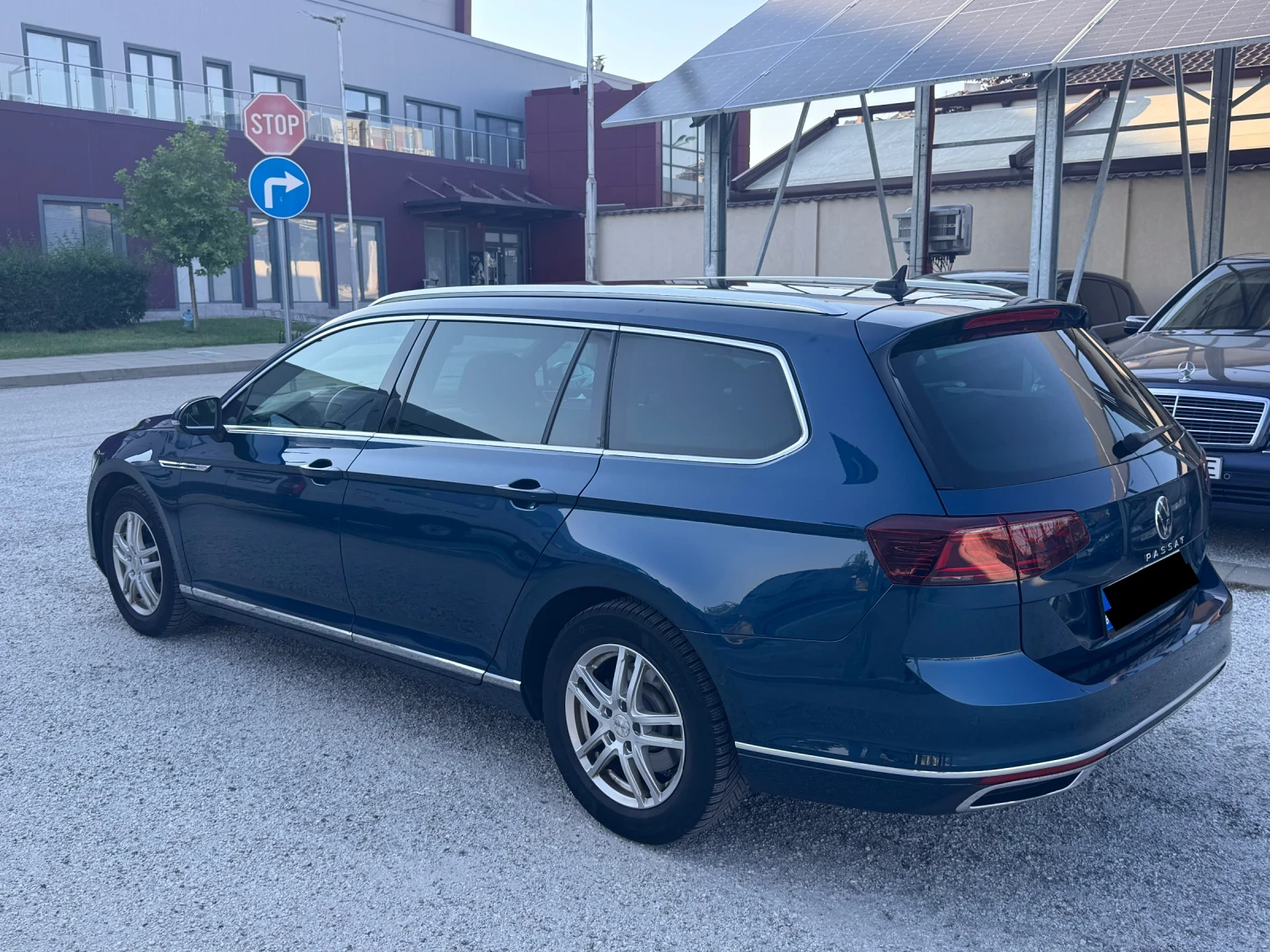 VW Passat 2.0 TDI, снимка 4 - Автомобили и джипове - 55779126