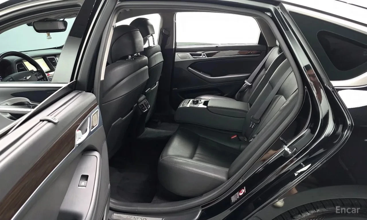Genesis G80 3.3 GDI AWD* 360* ПОДГРЕВ* ОБДУХВАНЕ* НАВИ* , снимка 12 - Автомобили и джипове - 55976627