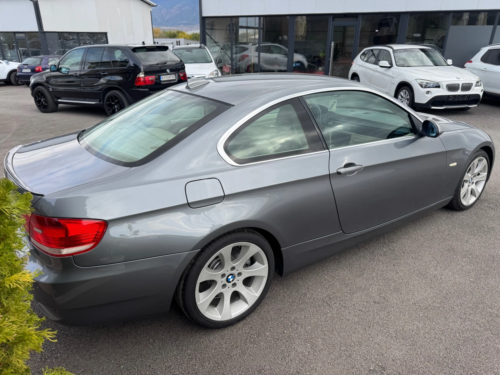 BMW 330 Xd FUTURA, снимка 5 - Автомобили и джипове - 56744243