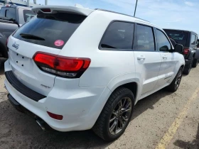 Jeep Grand cherokee SRT| HARMAN/KARDON| PANO| 2 КЛЮЧА| CARFAX | Auto.bg — изображение 3