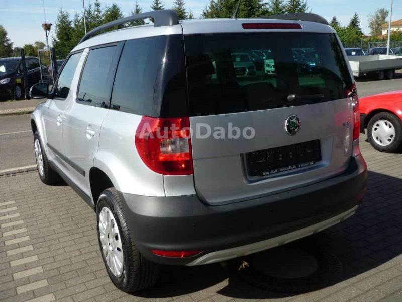 Skoda Yeti NA 4ASTI НЯМА ПРЕДНА БРОНЯ!!!, снимка 6 - Автомобили и джипове - 23127415