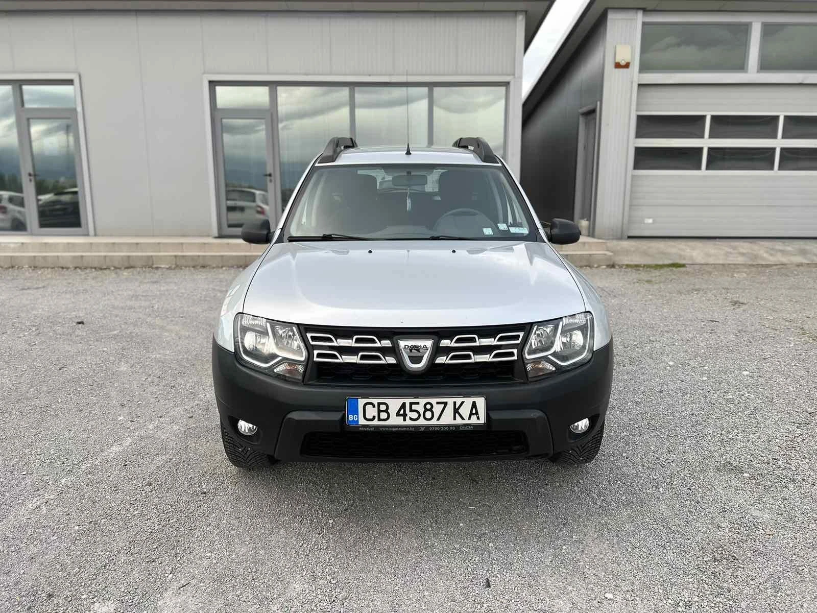 Dacia Duster 1.6i-ГАЗ-4Х4-EURO 6B-101000КМ - изображение 2