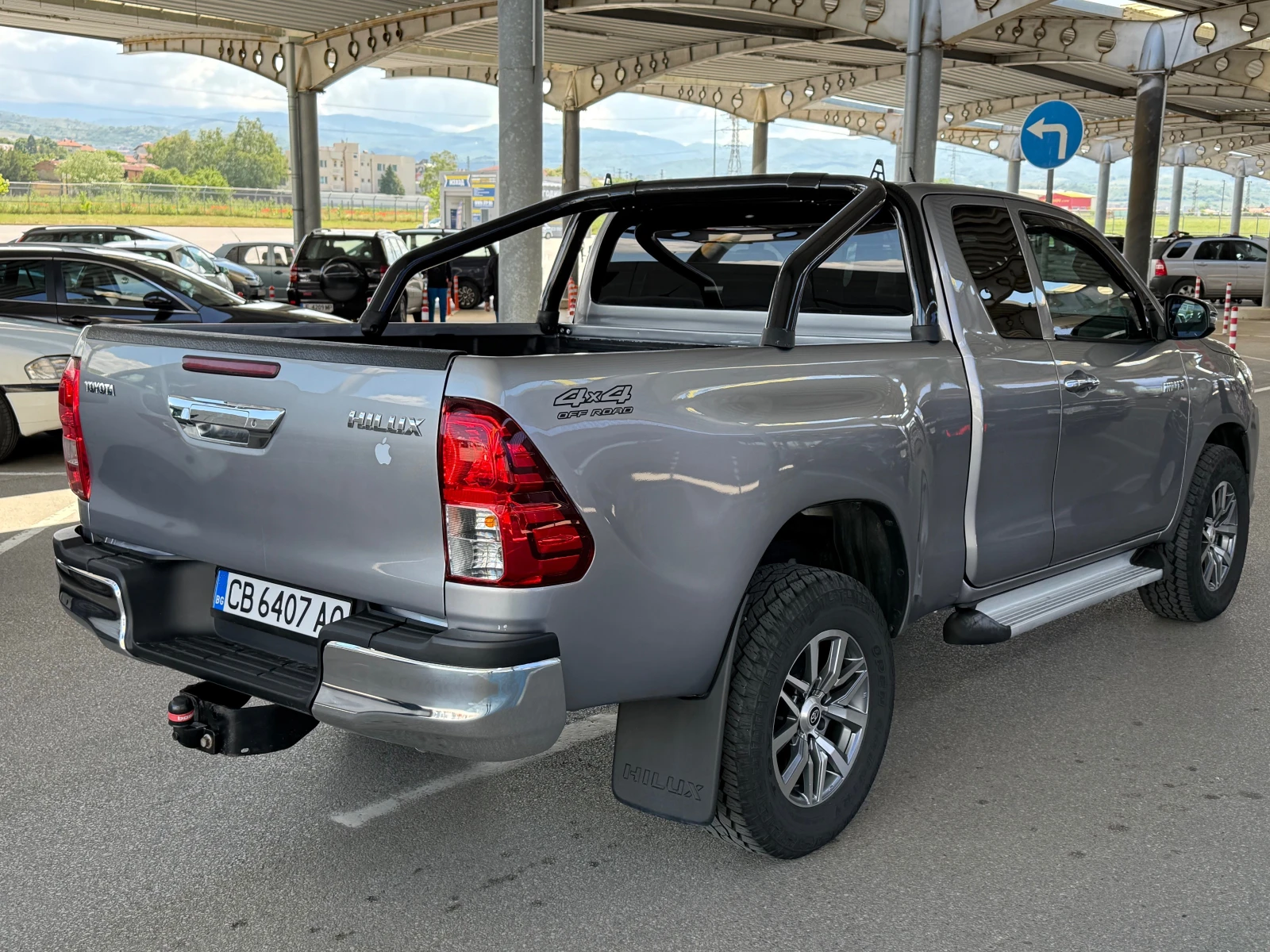 Toyota Hilux 2.4 4Х4 - изображение 7