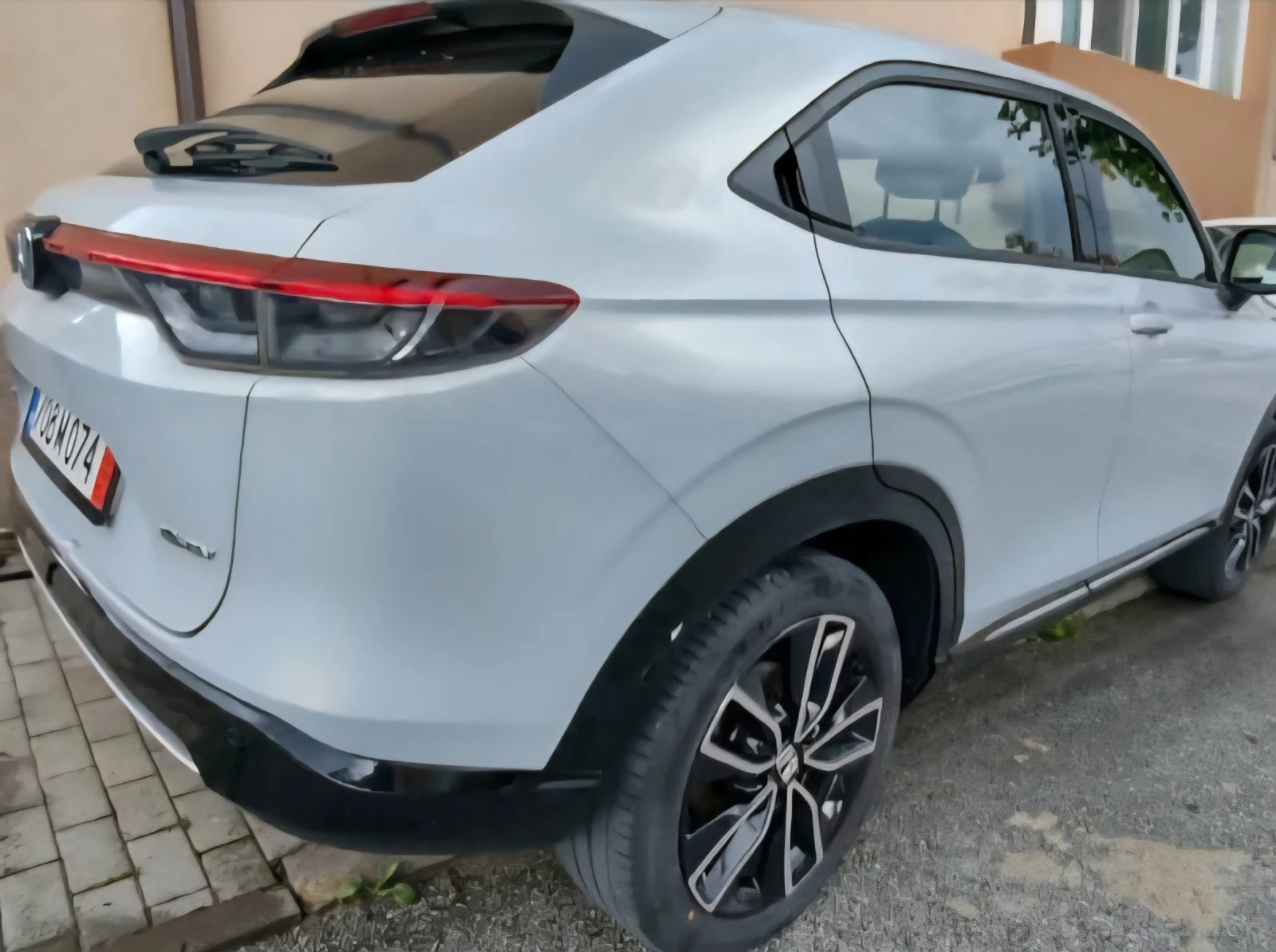 Honda Hr-v 1.5 he-v - изображение 3